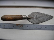 2 Vintage Bricklayers 6”