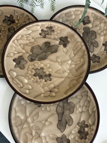 The pottery ceramic hand - 4,