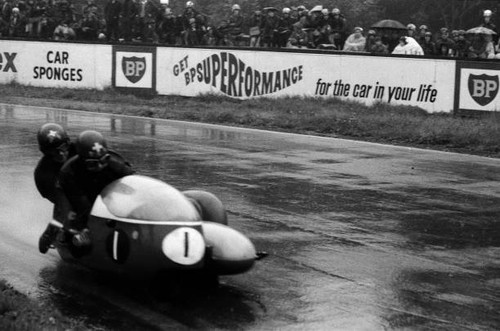 Sidecar racing oulton park - sidecar,