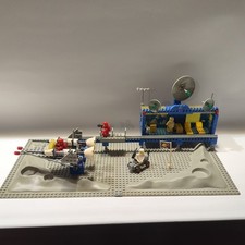 LEGO 6970 Beta-1 Command Base