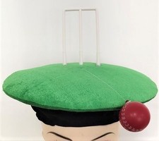NOVELTY CRICKET HAT WITH WICKET & BALL