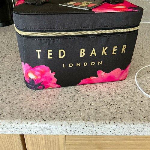 Ted baker floral make case - ted,