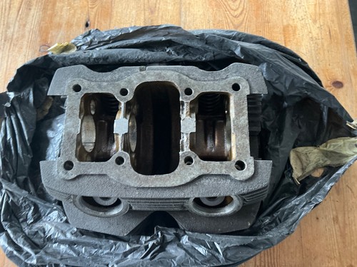 Honda cylinder head - c,
