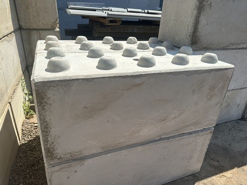 Interlocking concrete blocks - concrete,