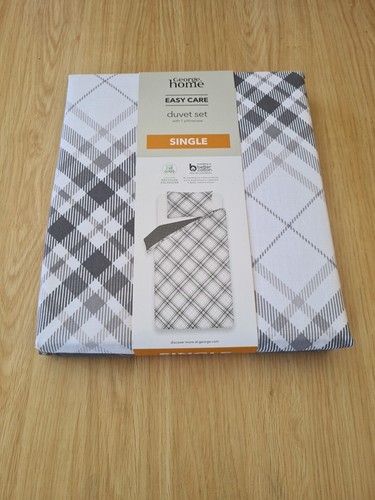 Modern single checked duvet