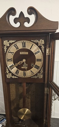 President day chiming wall - day,