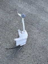 NISSAN LEAF ZE1 WINDSCREEN