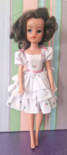 Hasbro sindy doll party - 'party, girl'