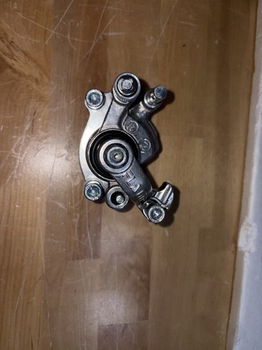 Disc brake caliper for razor - for,