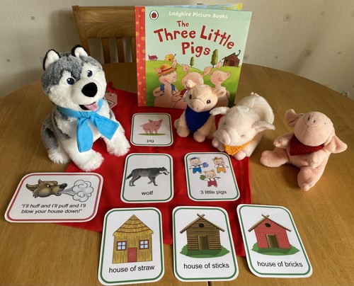 Three little pigs story sack - story,