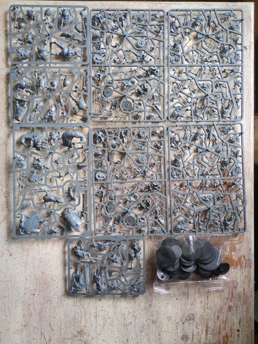 Warhammer quest darkwater - warhammer,