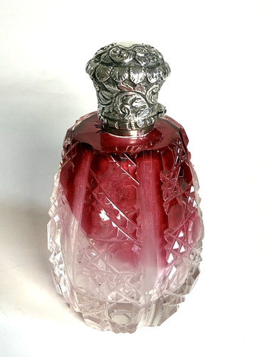 Pretty victorian red - pretty,