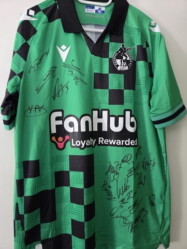 Bristol rovers hand signed - bristol,