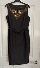 Fenn Wright Manson Ladies Dress Size 12. Belt. Lined. Excellent condition.