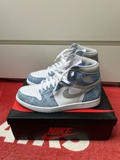 Nike Air Jordan 1 Retro Hyper