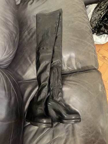 Burberry black leather thigh - black,