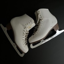 jackson figure skates