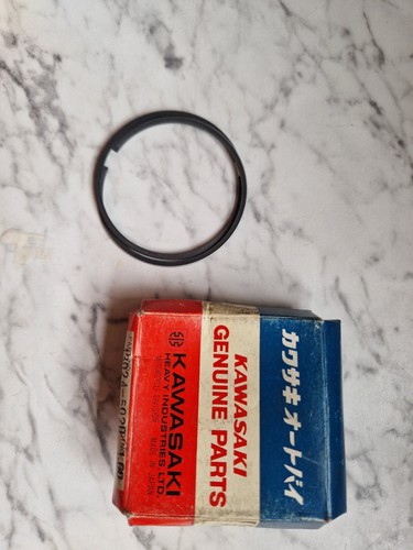 Kawasaki kh125 ar125 piston - kawasaki,