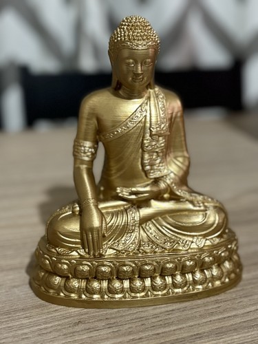 Thai buddha praying meditating - thai,