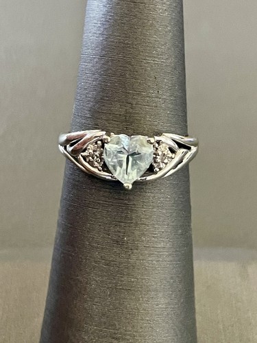 10kt white gold - aquamarine, and