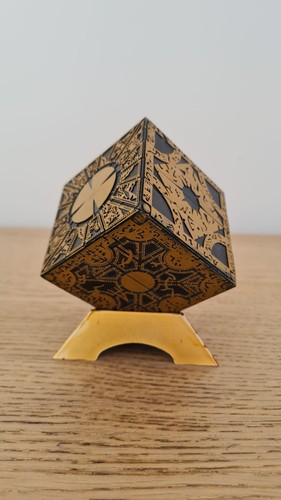 Hellraiser cube horror - cube, lament