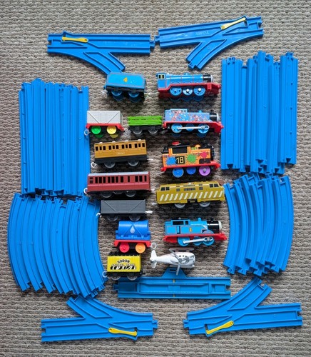 Thomas the tank engine - thomas,
