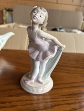 NAO Bowing Cute Ballerina