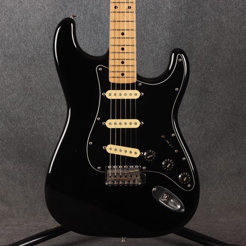 Fender mij series - fender, e
