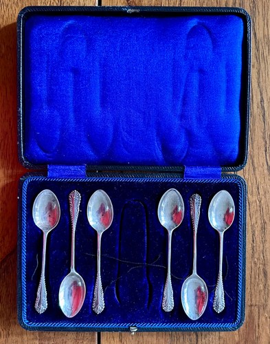 Sterling silver tea spoon set