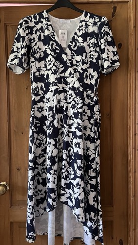 Quiz navy and white floral - quiz,