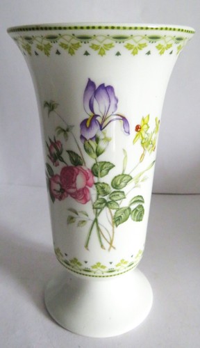 Royal doulton camilla vase - doulton, 'camilla'