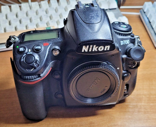 Nikon d700 dslr - nikon,