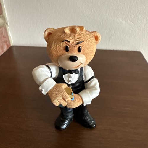 Bad taste bears the hustler - taste,