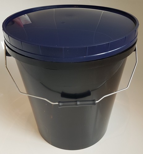 Ltr litre black plastic - 20, l