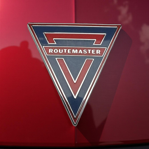 Routemaster lapel enamel - lapel,