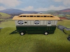 CORGI SHOWMANS CARAVAN LIVING