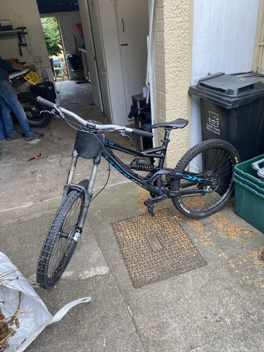 Specialized status 26in m - 26in,