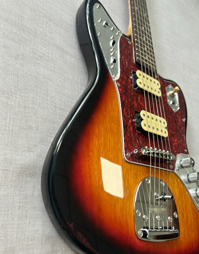 Vintage sunburst jazz style - sunburst,