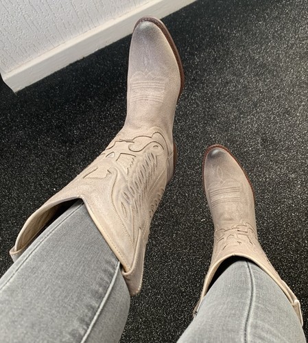Grey sendra cowboy - grey, western