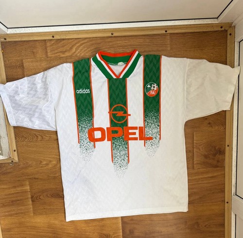 Ireland 1994 away football - ireland,