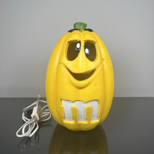 Trendmasters yellow m - trendmasters, m&m