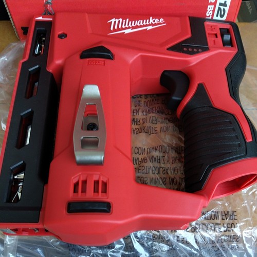 Brand new milwaukee m12bst - milwaukee, m12bst-0