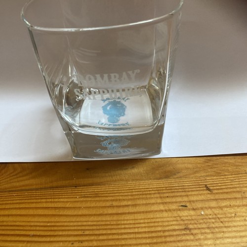 Bombay sapphire gin - bombay,