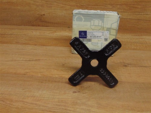 Front spring axle centering - to,