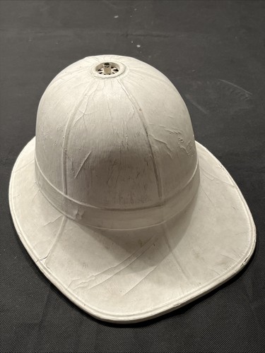 Pith helmet without finial - without, or