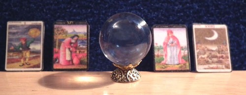 Dolls house miniature - dolls,