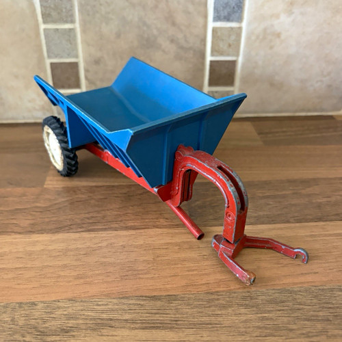 Britains scale dump - 1/32,