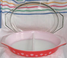 PYREX Snowflake Divided Dish Red White Clear Glass Lid Vintage 70s Tableware JAJ