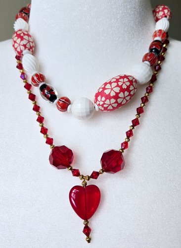 Vintage red heart pendant - red,