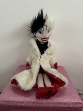 DISNEY STORE Cruella de Ville